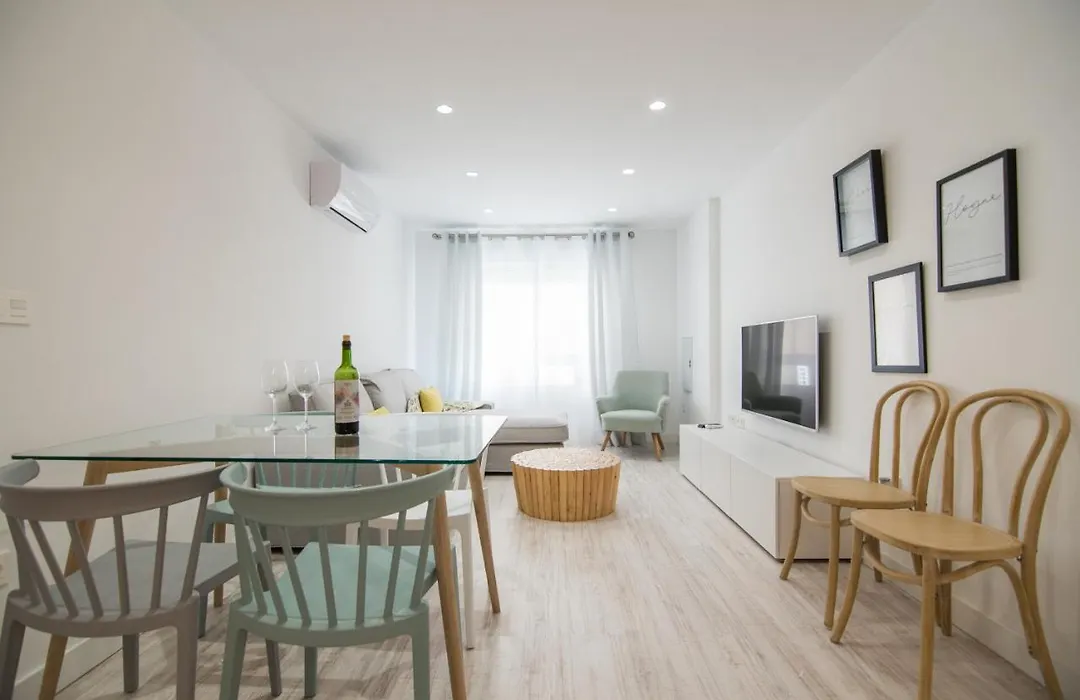 Amplio y moderno apartamento en el centro Granada-1